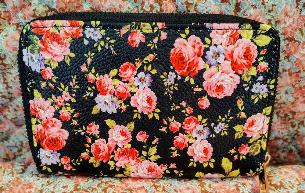NWOT Bright Floral Zip Around Wallet